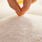 Tapis salon beige crème en forme irrégulière pour votre décoration intérieure